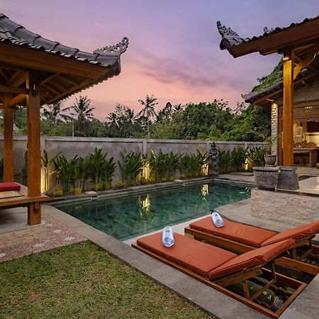 Ari Yudha Ubud Villa ภายนอก รูปภาพ